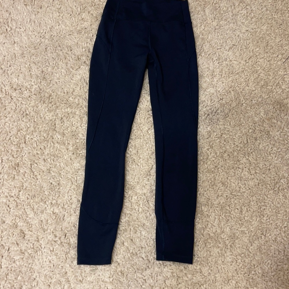 Lululemon size 4 pants